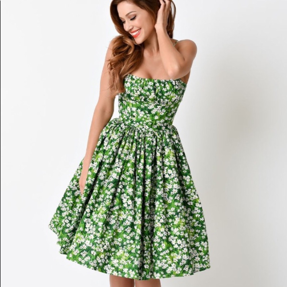 Bernie Dexter Daisy Paris Dress size small